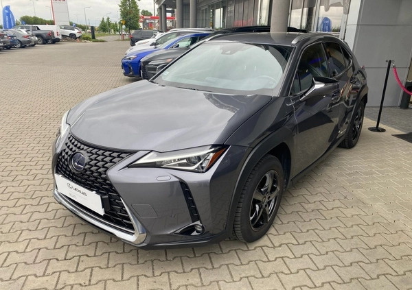 Lexus UX cena 129900 przebieg: 29702, rok produkcji 2020 z Dobrzyca małe 232
